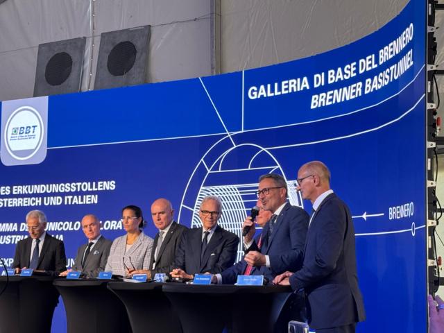 Rete Ferroviaria Italiana (Gruppo FS), abbattuto il diaframma nel cunicolo esplorativo della Galleria di Base del Brennero