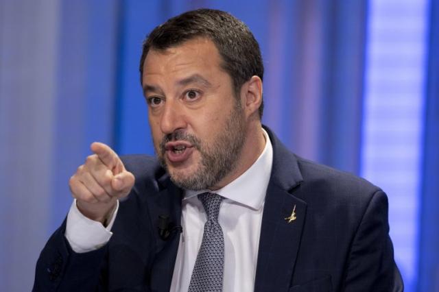 Scontri sciopero 22 settembre, Salvini propone cauzione preventiva: &ldquo;Criminali, teppisti e delinquenti pagheranno di tasca loro danni durante cortei&rdquo;