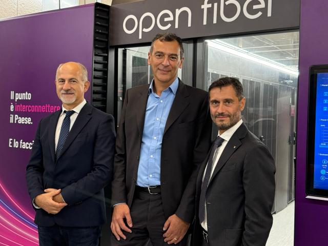 Open Fiber, inaugurato a Pescara il nuovo Edge Data Center: nodo digitale connesso in fibra, sostenibile e a supporto di imprese e PA