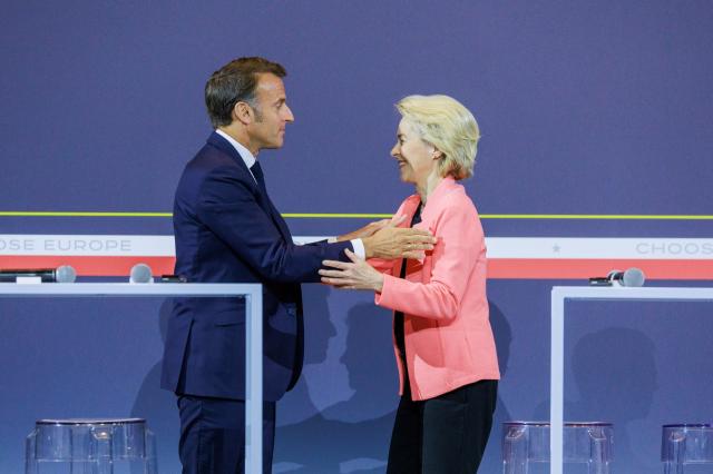 Ue, von der Leyen ci ricasca dopo il Pfizergate e cancella sms con Macron su accordo sul Mercosur, Mediatore europeo avvia indagine