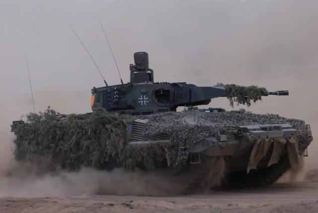 Germania schiera 45esima Brigata Corazzata contro "nemico inesistente" russo in Lituania: sar&agrave; "prima brigata permanente" all'estero da II Guerra Mondiale