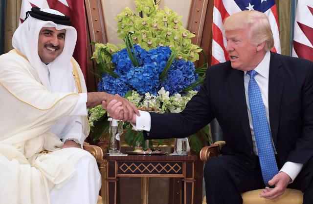 Usa, Trump rafforza alleanza con Qatar, firmato ordine esecutivo per legittimare intervento americano in risposta ad attacchi contro Doha