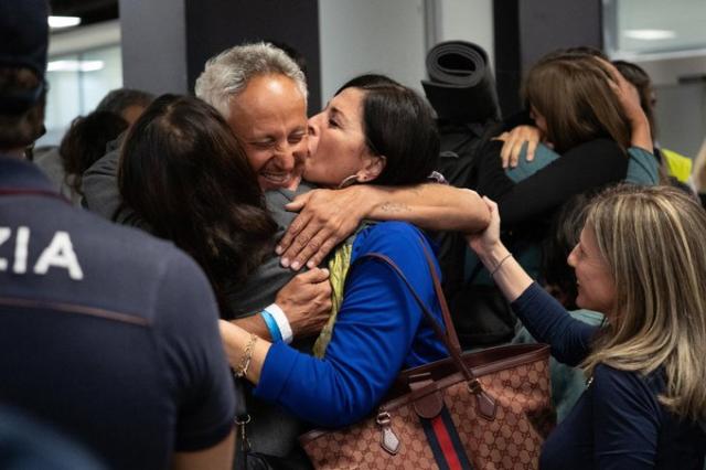 Croatti fugge dalla Flotilla: il M5S tra borsette di lusso, panico in mare e moralismi da discount