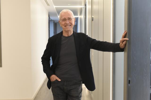 Addio a Paolo Sottocorona, morto il meteorologo &ldquo;antiallarmista&rdquo; e conduttore televisivo volto di La7, aveva 77 anni