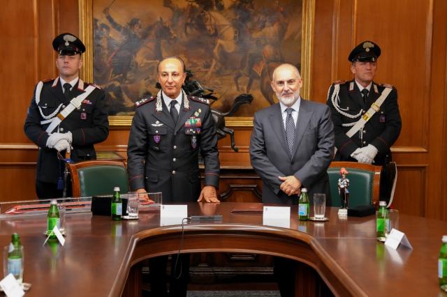 Arma dei carabinieri e Gruppo FS, siglato nuovo protocollo d'intesa per sicurezza e legalit&agrave; nel settore dei trasporti pubblici