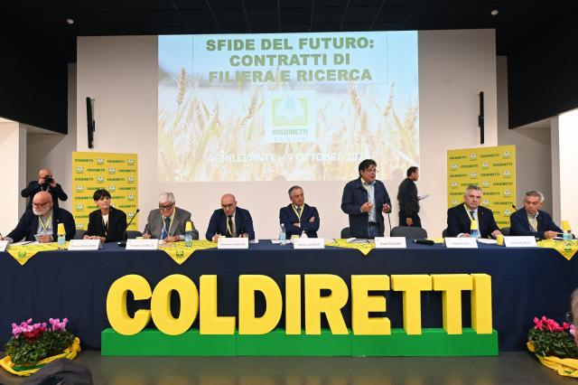 World Farmers Markets Coalition, Gesmundo (segretario generale di Coldiretti) sottolinea l'importanza della rete dei mercati contadini