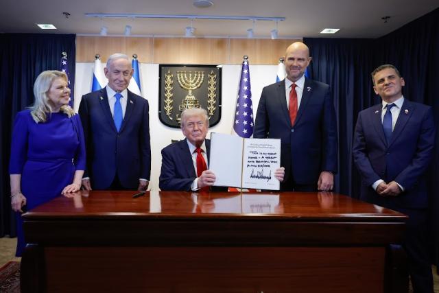 Discorso di Trump alla Knesset dopo l'accordo sul "piano di pace" per Gaza: "La guerra &egrave; finita, oggi un nuovo inizio" - DIRETTA