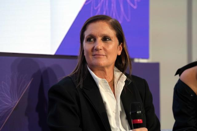 Fendi, Maria Grazia Chiuri nuova direttrice creativa al posto di Silvia Venturini Fendi, la stilista aveva lasciato Dior a maggio dopo 9 anni 