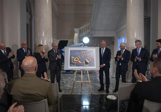 Un secolo di intelligence italiana: dal Sim, nato a Roma il 15 ottobre 1925 da Re Vittorio III e Mussolini, all&rsquo;era digitale