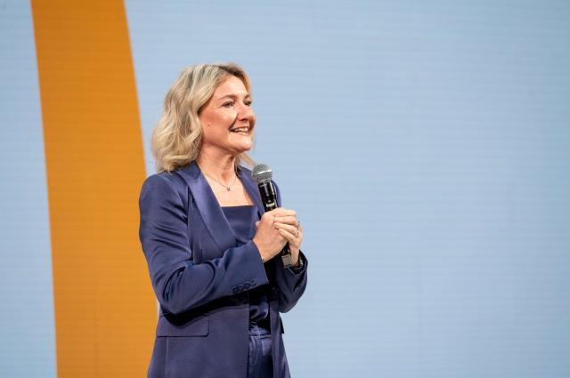 McDonald&rsquo;s presenta Big Arch, il nuovo panino ispirato ai desideri e alle ambizioni degli italiani secondo la ricerca YouGov 