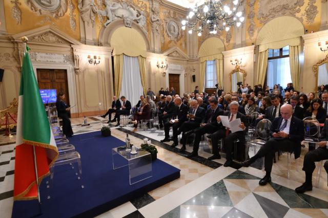 Rapporto Strategico 2026 del CED, un dollaro investito nei settori high-tech genera in media 3,9 dollari di PIL