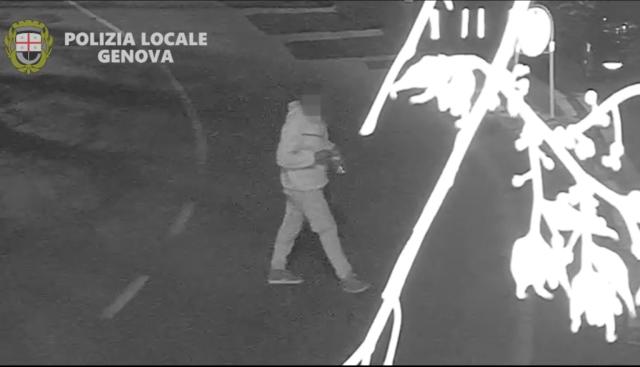 Genova, cocaina e crack direttamente a casa del cliente, i pusher facevano le consegne anche in taxi