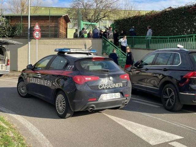Soci (Arezzo), bimbo di 2 anni morto soffocato in un asilo nido, Leonardo Ricci &egrave; rimasto impigliato in un ramo con la felpa