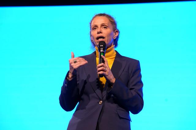 Lombardia, Federica Picchi resta sottosegretaria nonostante sfiducia per post "no-vax", Fontana spegne polemiche: "Non ha leso istituzioni"