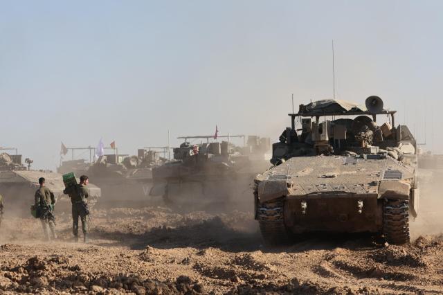 Gaza, al via fase 2 del &ldquo;piano di pace&rdquo; Usa dopo s&igrave; a risoluzione Onu: a Isf processo di smilitarizzazione e distruzione infrastrutture Hamas