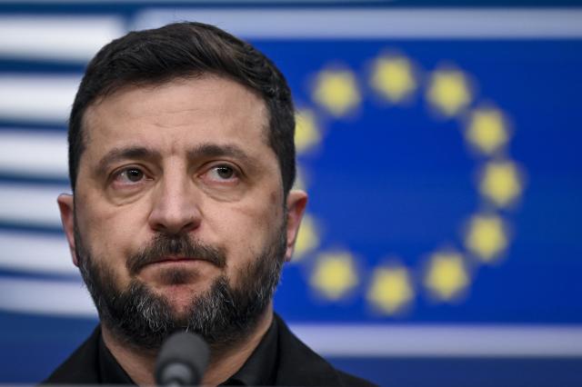 Corruzione Ucraina, "Zelensky approv&ograve; piani legati al giro di tangenti da 100 mln$, denaro su conti all'estero a beneficio del presidente"