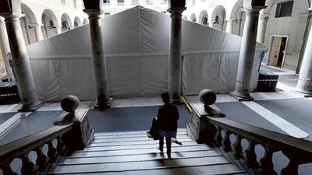 Genova, guarda un film insieme alla mamma e si ricorda dello stupro subito da bimba, quarantenne indagato