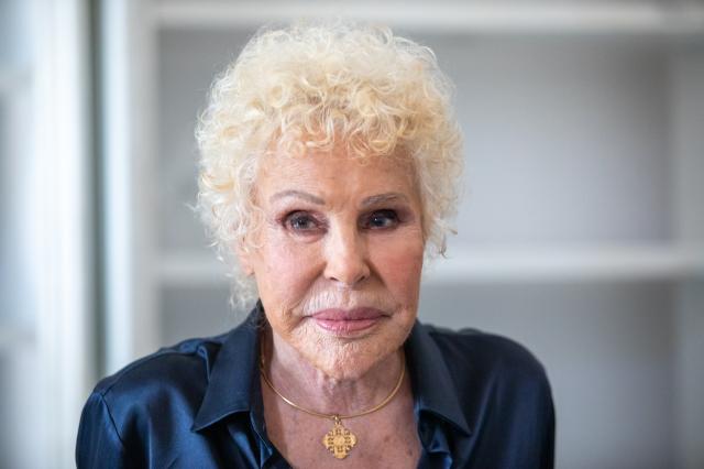 Addio a Ornella Vanoni, morta la cantante, attrice e conduttrice italiana di "Senza fine" e "Io ti dar&ograve; di pi&ugrave;", aveva 91 anni