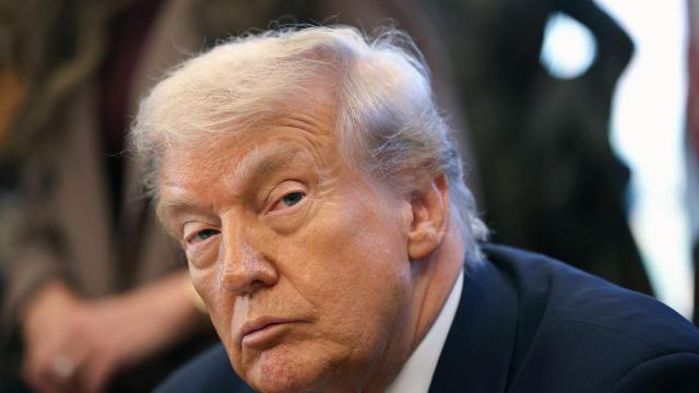 Usa, l'azione militare contro Maduro "&egrave; strategia per avere risorse petrolifere e togliere Russia, Cina, Iran dalla sfera occidentale"