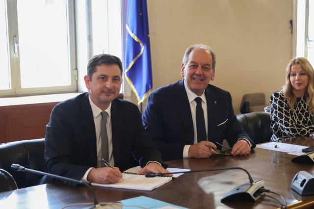 JTI e MASAF siglano un accordo triennale per acquisto di 8 mila tonnellate di tabacco italiano all'anno