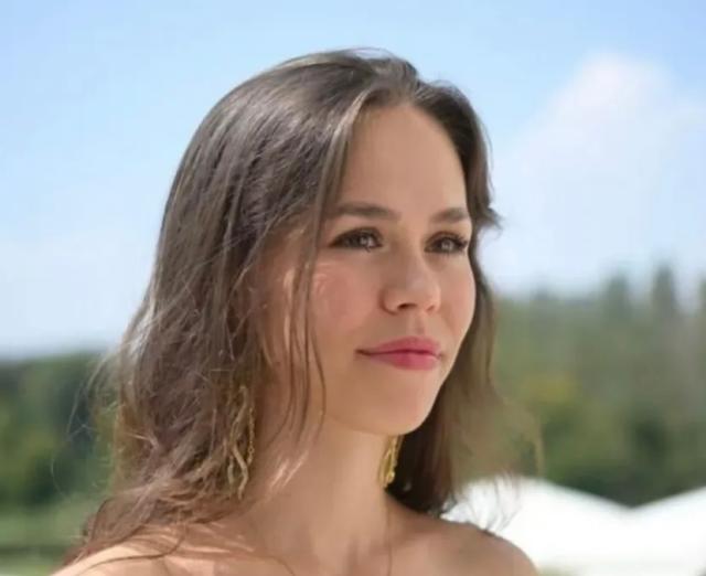 Gabrielle Jansens de Balkany, figlia di Marie-Elisabeth Zellinger de Balkany e Olivier Jansens