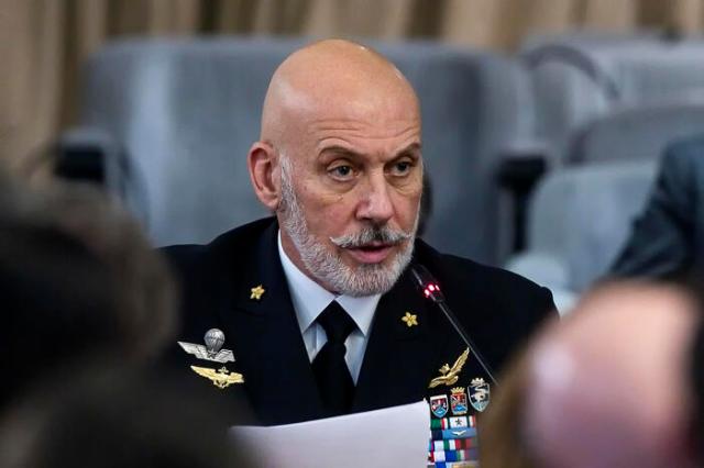 Nato spinge per guerra a &ldquo;nemico inesistente&rdquo; russo, Ammiraglio Dragone: &ldquo;Alleanza valuta attacco preventivo a Russia in risposta a &lsquo;minacce ibride&rsquo;&rdquo;