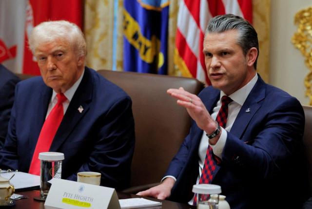 Caso Hegseth, "Raid del 2 settembre furono 4, il 2&deg; viol&ograve; Convenzione Ginevra; attacchi via terra mirano a Maduro": le dichiarazioni di PBS News