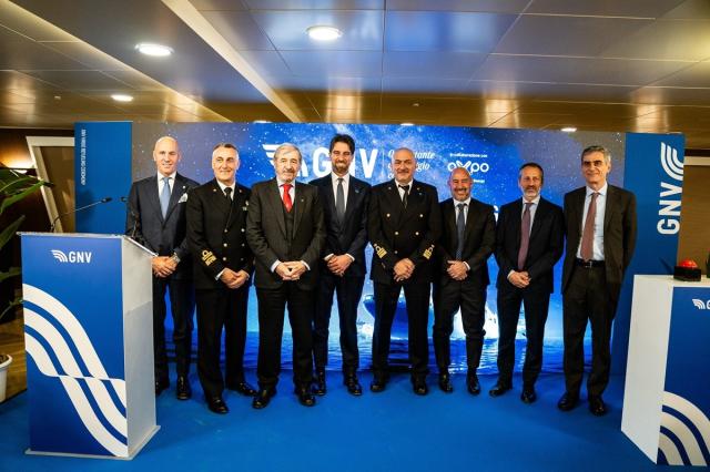 GNV Virgo compie il primo bunkeraggio di bio-GNL in Italia, a Genova riforniti 500 m&sup3; per avviare la prima rotta a emissioni zero Genova&ndash;Palermo