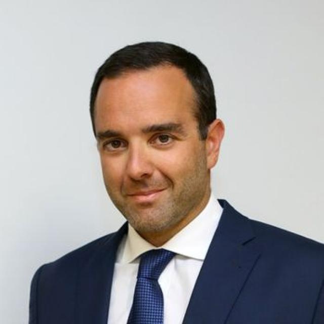 Gedi proroga di due mesi l&rsquo;esclusiva con Kyriakou per la cessione di Repubblica e Stampa; resta l&rsquo;offerta da &euro;140 milioni avanzata da Del Vecchio