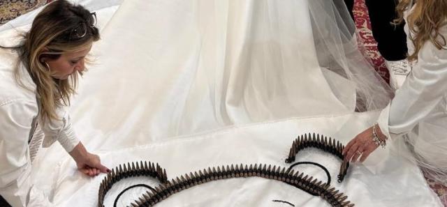 Napoli, velo decorato da 1000 proiettili per Federica Colantuono che sposa Emanuele Femiano nella Basilica di Capodimonte sabato 13 dicembre