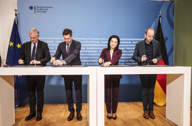 Accordo firmato tra MSC Cruises e MEYER WERFT per sei navi di nuova generazione; consegne dal 2030 e capacit&agrave; fino a 5.400 passeggeri