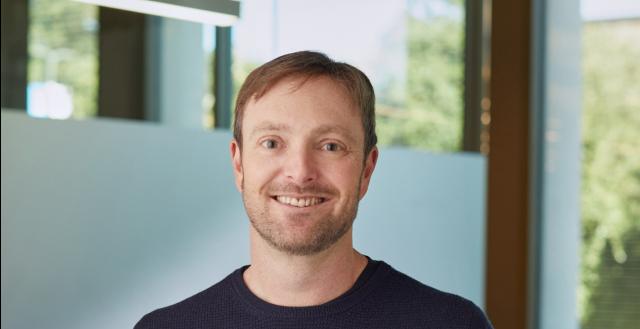 PayPal presenta richiesta per PayPal Bank negli Stati Uniti; focus su prestiti alle PMI e ampliamento dei servizi bancari