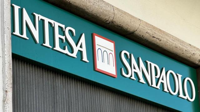 Intesa Sanpaolo, avviato il Digital Restart, formazione gratuita su materie informatiche per entrare nel mondo del lavoro, attivo in Piemonte e Puglia