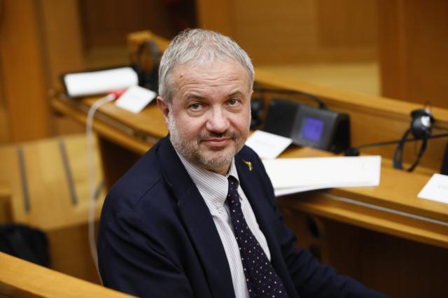 Manovra, cancellati i 3 mesi in pi&ugrave; per andare in pensione, annullate anche le modifiche sul riscatto della laurea: gli anni varranno per intero