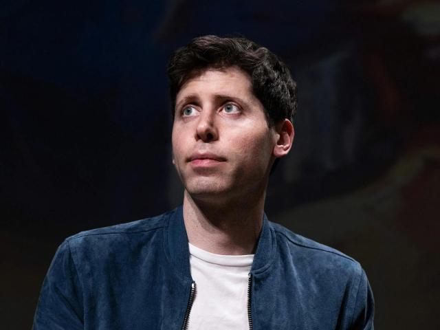 OpenAI, obiettivo raccolta &euro;100 mld per finanziare piani di crescita; azionisti mostrano atteggiamento critico, in calo capitalizzazioni