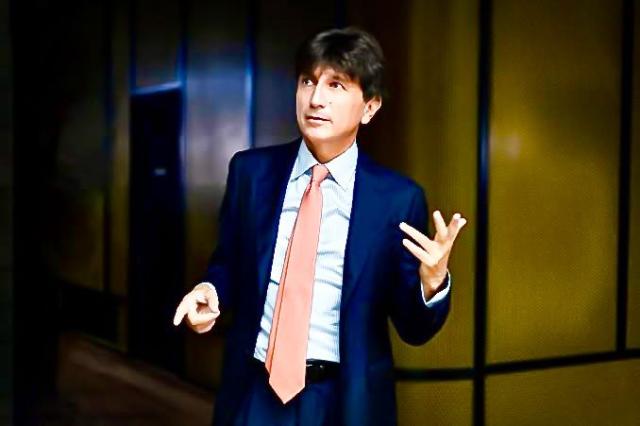 Deloitte, Natale 2025 tra tenuta dei consumi e maggiore cautela; oltre un quarto degli italiani prevede di ridurre la spesa