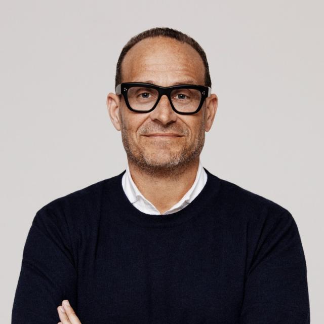 Saks Global, valutata la bancarotta, previsto pagamento di $100 milioni entro il 30 dicembre 2025, possibile il ricorso al Chapter 11