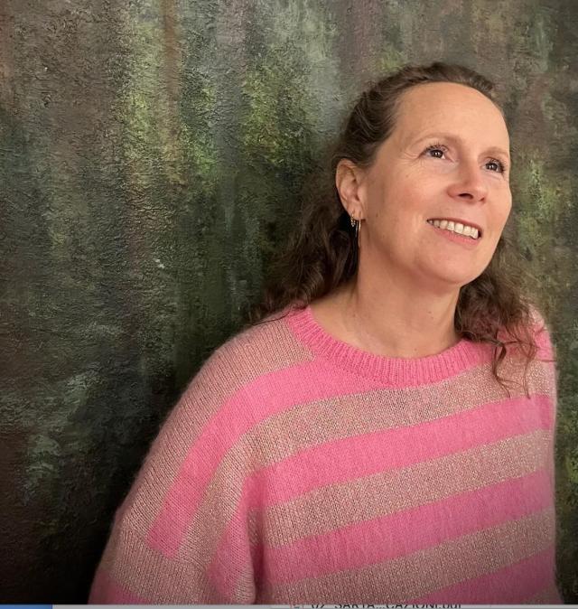 Estelle Bruty attrice e regista del corto "Distant waters"