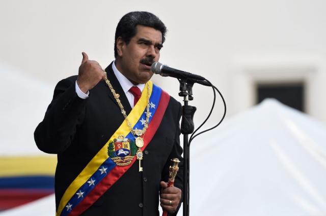 Gli USA hanno bombardato il Venezuela: viva la resistenza di Maduro contro l'imperialismo a stelle e strisce!