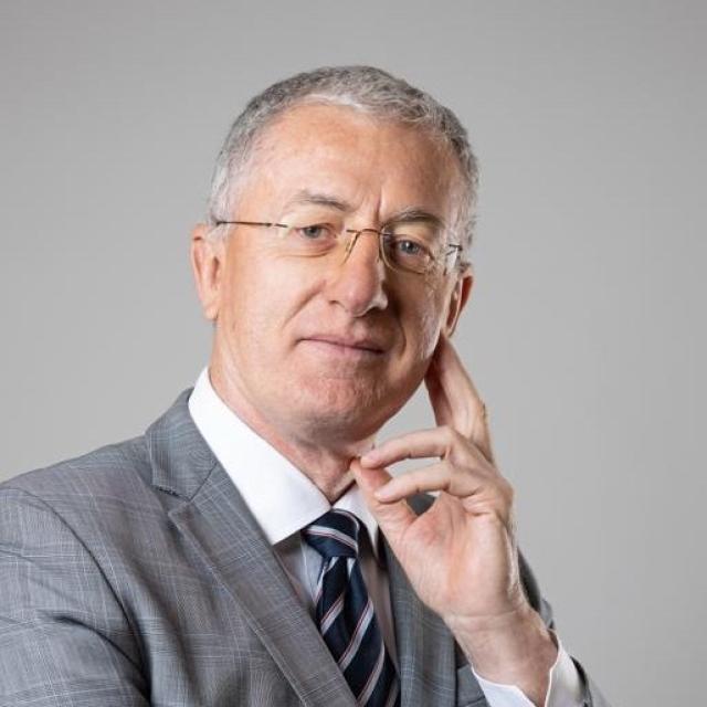 Eni, nasce Eni Industrial Evolution con il conferimento del business Refining Evolution & Transformation; Umberto Carrara nominato presidente e AD