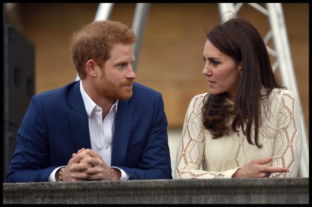 Kate Middleton: &ldquo;La vita &egrave; troppo breve per perdere tempo dietro ad Harry, ci abbiamo provato, ma &egrave; stato inutile&rdquo;