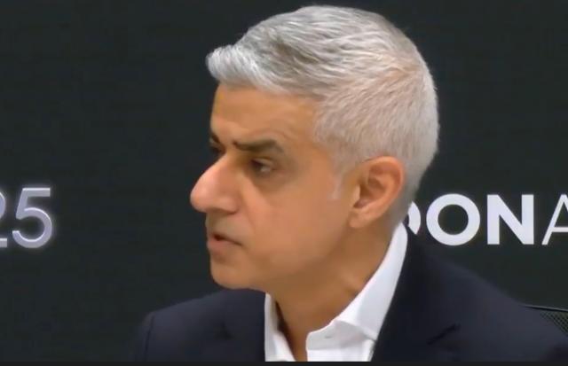 Londra, incremento tasse annuali proposto dal sindaco Khan, &pound;20 in pi&ugrave; da aprile per ogni cittadino &ldquo;per combattere furto di telefoni&rdquo;