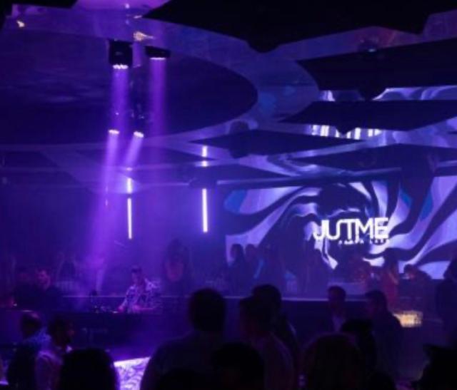 Il  JustMe Garda Lake organizza la serata Ritmo, dj set di Mitch, Leo Mora e Ardex, ritmi reaggaeton, latin urban, commerciale, hit internazionali