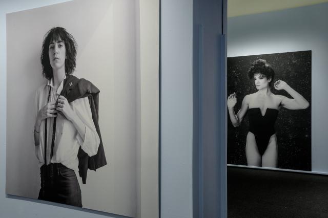 Al via la grande mostra del fotografo Robert Mapplethorpe al Palazzo Reale di Milano