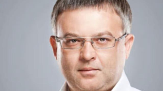 Milano, identificato l'uomo precipitato dalla finestra del b&b: il banchiere ucraino Alexander Adarich, ipotesi omicidio