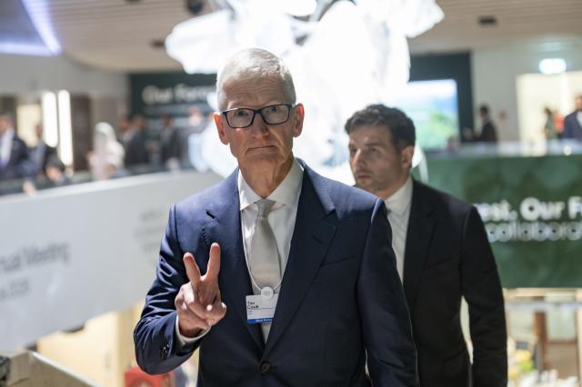 Apple, acquistata per 2 mld $ la startup israeliana QAI, +0,72 dopo i risultati del 1&deg; trimestre 2026 con vendite di iPhone oltre le attese a 85,27 mld $