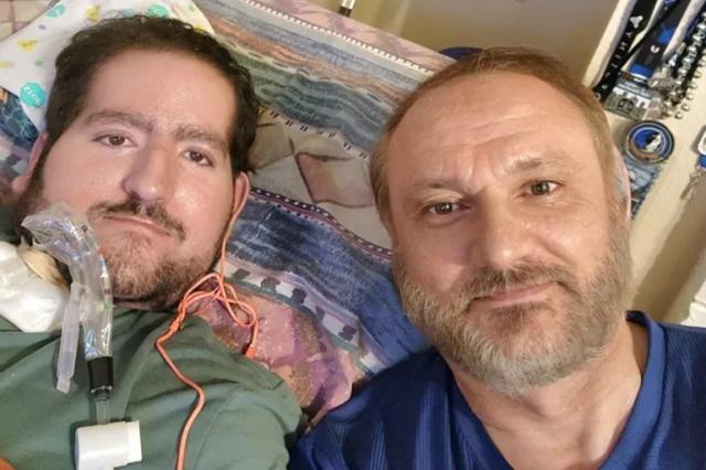 Maher Tarabish e il figlio Wael