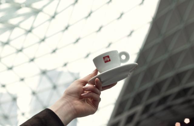 Illycaff&egrave;, confermata partnership con il Salone del Mobile 2026; il gruppo nel 2024 ha fatturato circa &euro;630 milioni 