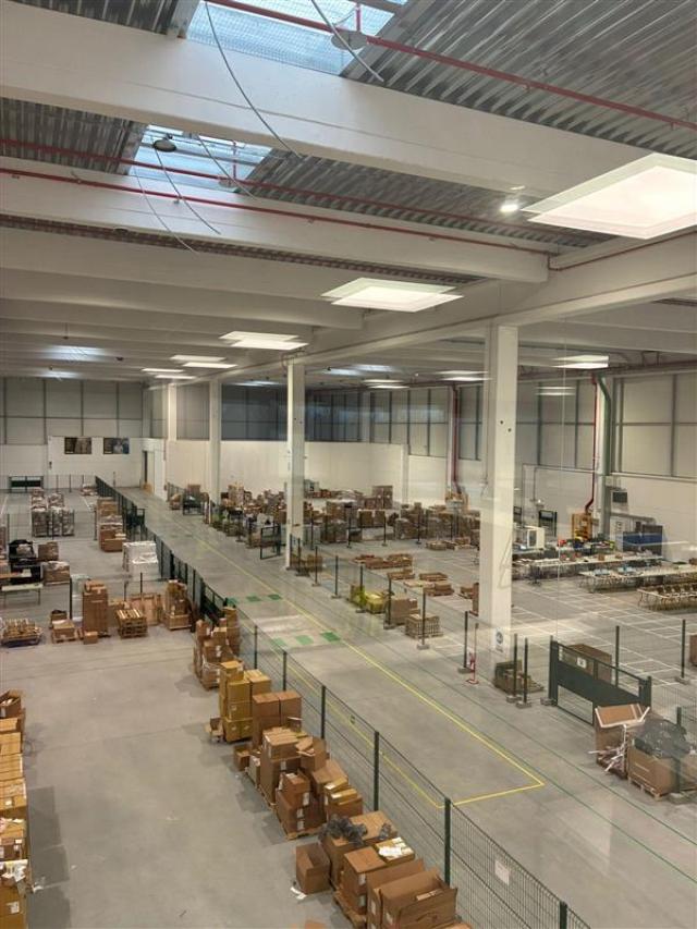 Poste Italiane Premium Logistics Partner di Milano Cortina 2026: 33.000 mq di magazzini, 900 addetti e 270 mezzi per 32 siti olimpici