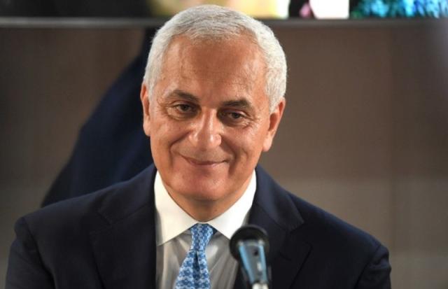 Chi &egrave; Nicola Caputo, l'ex eurodeputato Pd (oggi FI) accusato di essere tra i nomi "censurati" negli Epstein files che ora rischia la gogna pubblica